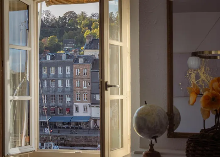 Avec Vue Sur Le Port Apartment Honfleur